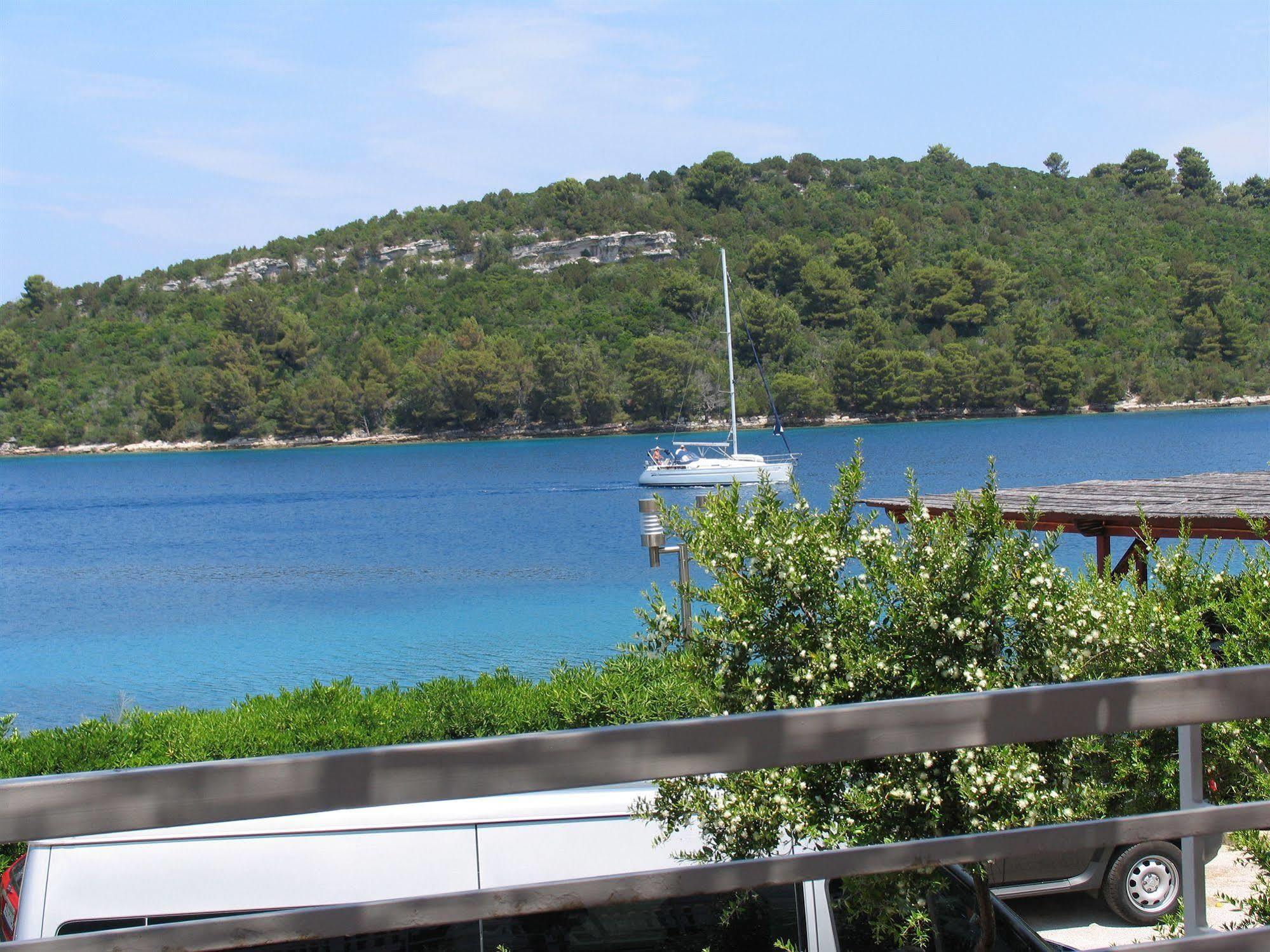 Hotel Odisej Govedari Bagian luar foto